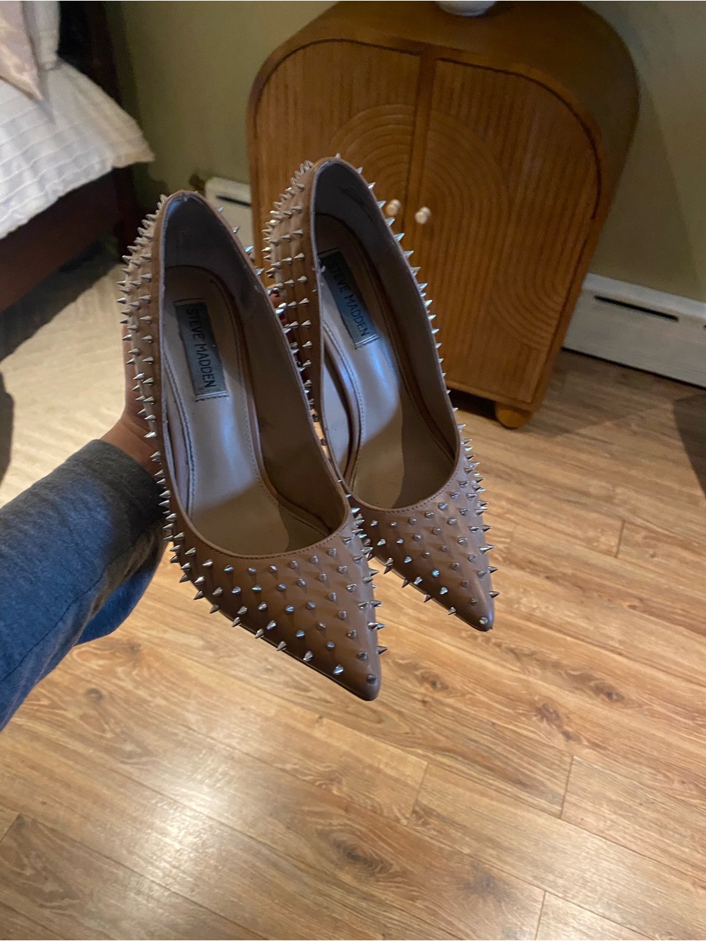 Steve Madden Studded Pointed Toe Pumps in Taupe